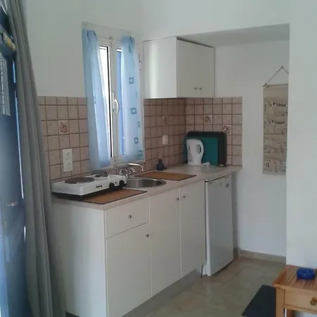 Angelos Apartment *